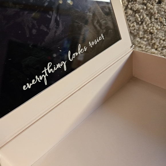 Honest Beauty cases - Picture 8 of 8